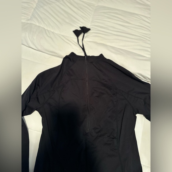 Lululemon One Love Rashguard NWOT - Picture 12 of 12